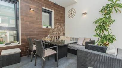 Resale - Villa de Lujo -
Torrevieja - Torreblanca