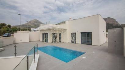 Reventa - Villa -
Polop - Alberca