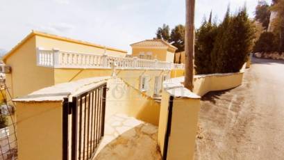 Resale - Villa -
Calpe - Maryvilla