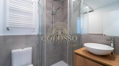 Reventa - Piso -
Madrid - Fuentelarreina