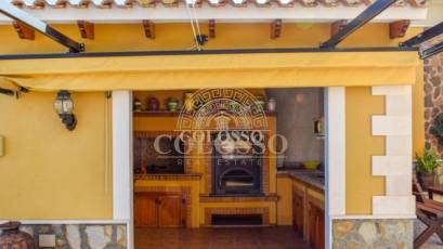 Reventa - Chalet -
Orihuela