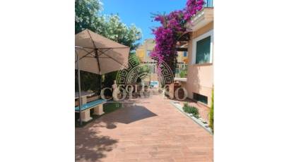 Alquiler - Villa / Semi pareado -
Torrevieja - Los Balcones - Los Altos del Edén