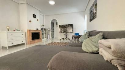 Resale - Casa -
Orihuela Costa - Los Altos