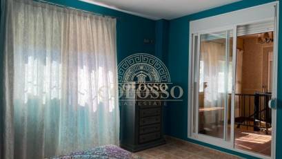 Resale - Chalet -
Godelleta - El bosque