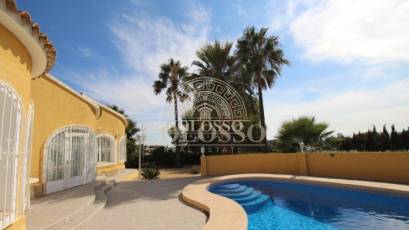 Resale - Villa -
Calpe - Empedrola