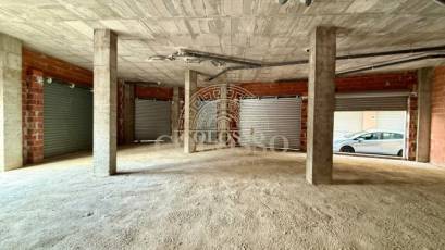 Reventa - Local Comercial -
Rafal