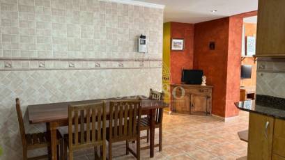Resale - Chalet -
Godelleta - El bosque