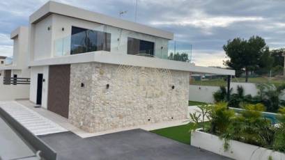 Reventa - Villa de Lujo -
Orihuela Costa - Montezenia