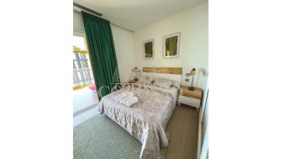 Resale - Apartamento -
Benidorm - Poniente
