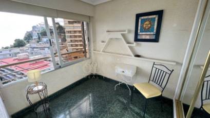 Resale - Piso -
Benidorm - Poniente