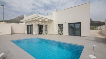 Reventa - Villa -
Polop - Alberca