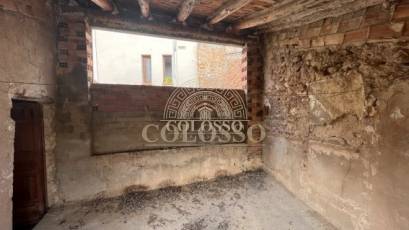 Resale - Casa -
Sella - PUEBLO