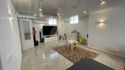 Resale - Casa -
Orihuela Costa - Los Altos
