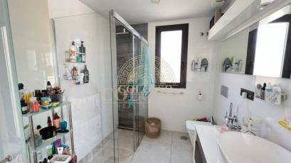 Resale - Villa de Lujo -
Orihuela Costa - Montezenia