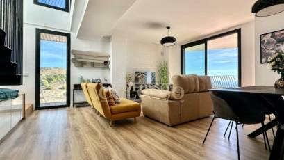 Resale - Penthouse -
Villajoyosa - 1a linea