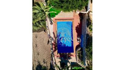 Resale - Villa -
Calpe - Cometa