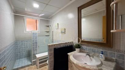 Resale - Chalet -
Godelleta - El bosque