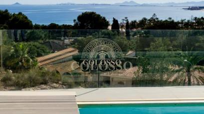 Resale - Villa -
Orihuela Costa - Campoamor