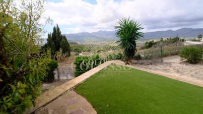 Resale - Villa -
Benissa - Fustera