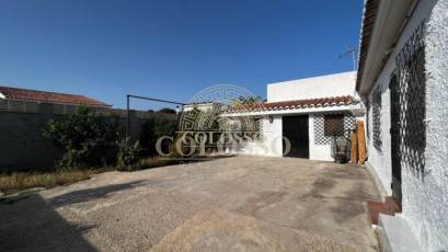 Resale - Chalet -
San Vicente del Raspeig - Sol y Luz