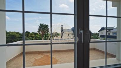 Resale - Villa de Lujo -
Polop - Urbanizaciones