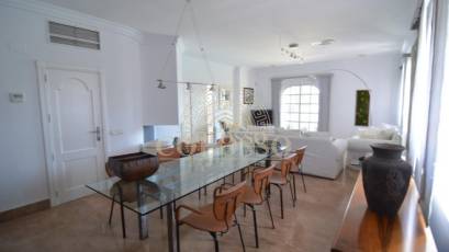 Resale - Villa -
Torrevieja - Centro