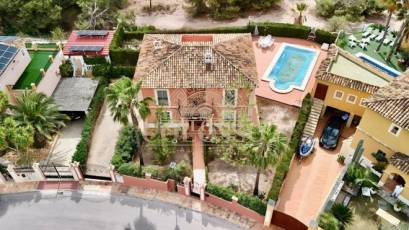 Resale - Villa -
Finestrat - BAHIA GOLF