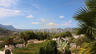 Resale - Villa -
Calpe - Empedrola