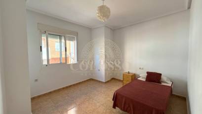 Alquiler - Apartamento / piso -
Los Montesinos