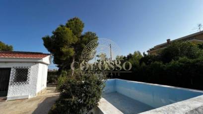 Resale - Chalet -
San Vicente del Raspeig - Sol y Luz