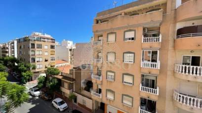 Resale - Apartamento -
Torrevieja - Habaneras