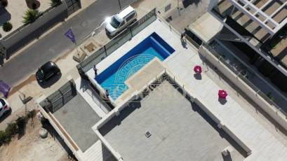 Obra nueva - Villa -
Polop - Alberca