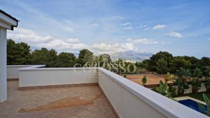 Resale - Villa de Lujo -
Polop - Urbanizaciones
