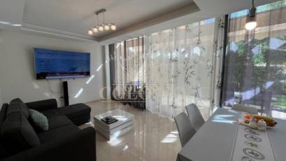 Resale - Chalet -
Villajoyosa - 1a linea