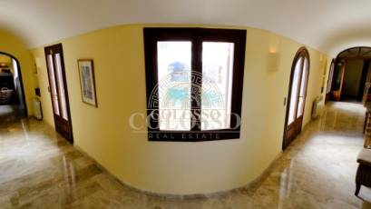 Resale - Villa -
Benissa - Fustera