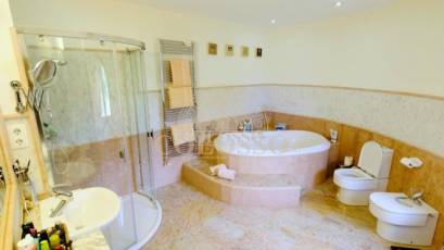 Resale - Villa -
Benissa - Fustera