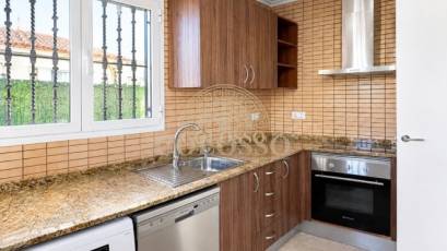 Alquiler - Villa -
Guardamar del Segura - Urbanizaciones