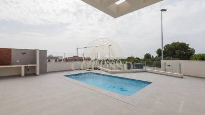 Reventa - Villa -
Polop - Alberca