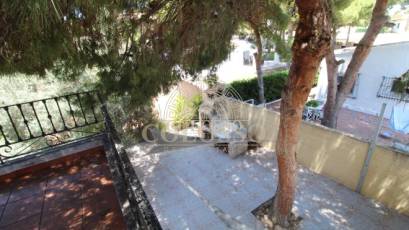 Resale - Chalet -
Orihuela Costa - Punta Prima