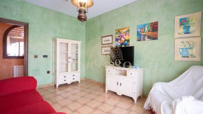 Resale - Inmueble singular -
San Miguel de Salinas - CENTRO