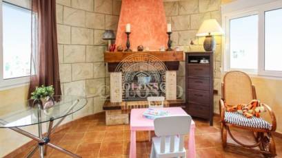 Reventa - Chalet -
Orihuela