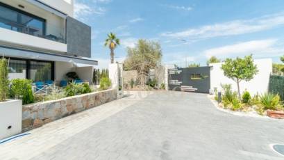 New Build - Bungalow Planta Alta -
Torrevieja - Los balcones