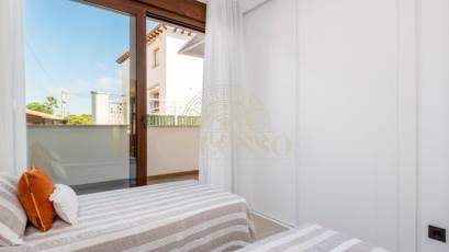 Obra nueva - high-bungalow -
Torrevieja