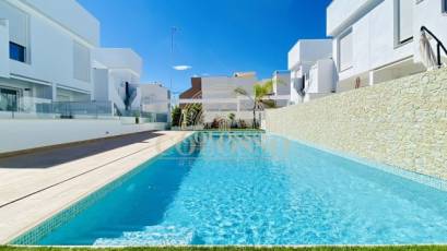 Nouvelle construction - low-bungalow -
Pilar de la Horadada