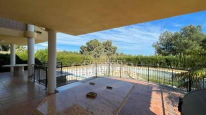 Reventa - Chalet -
Manises - Calle mayor-Masia de la Cova