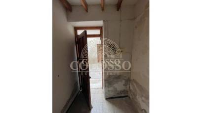 Resale - Casa -
Sella - PUEBLO