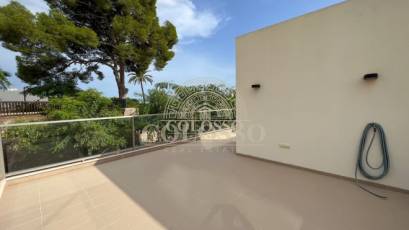 Resale - Chalet -
Villajoyosa - 1a linea