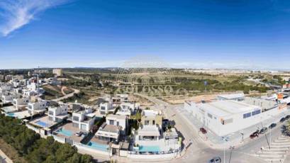 Obra nueva - Villa -
Orihuela Costa