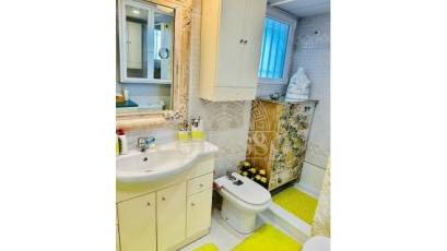 Resale - Piso -
Benidorm - Poniente