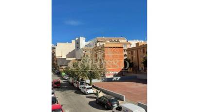 Resale - Study -
Torrevieja - Centro